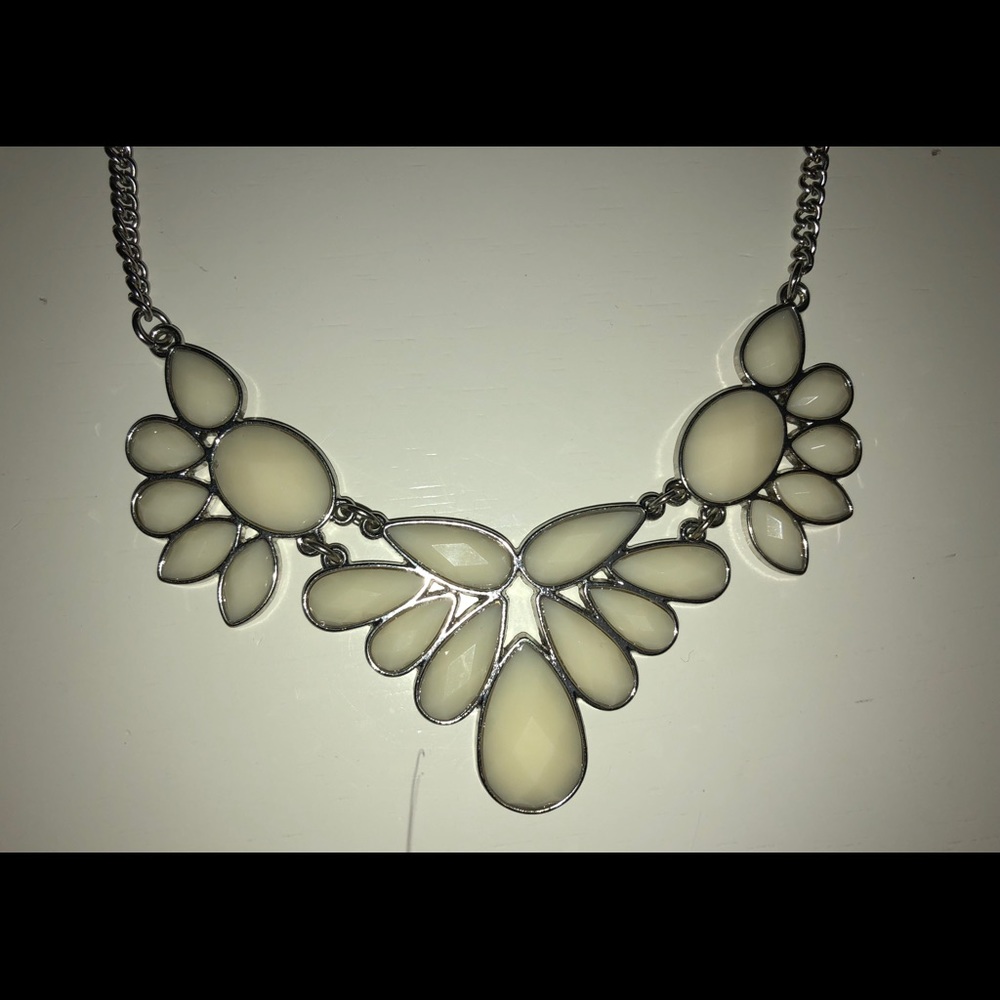 statement necklace